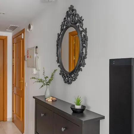 20 Meters From The דירה *